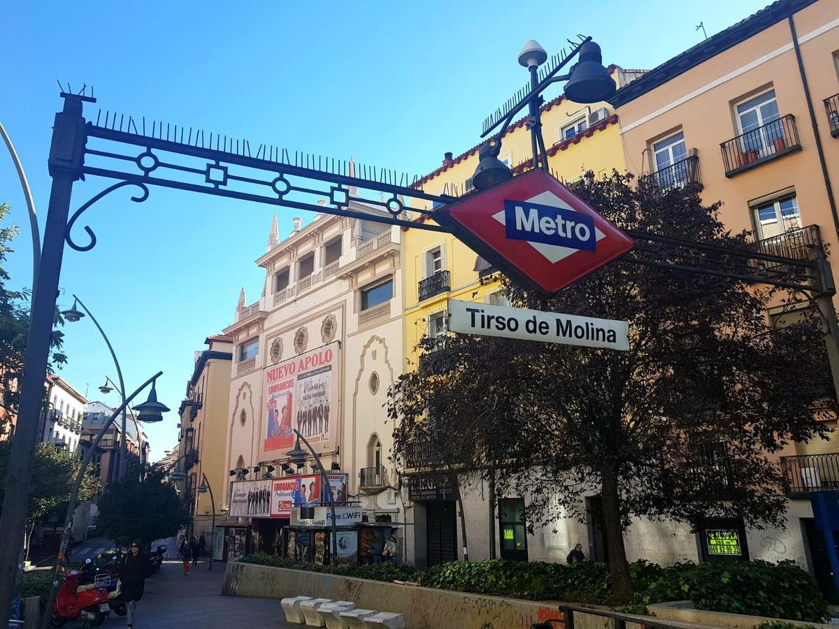 Apartamentos Apolo Madrid Bagian luar foto